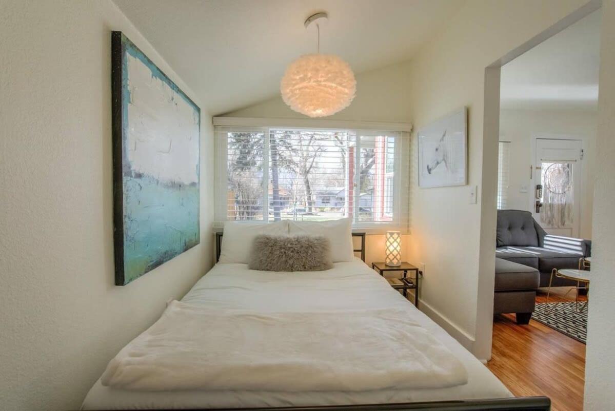 Vintage Tiny House Cute 1Bdrm Big Appeal Villa Colorado Springs Eksteriør bilde