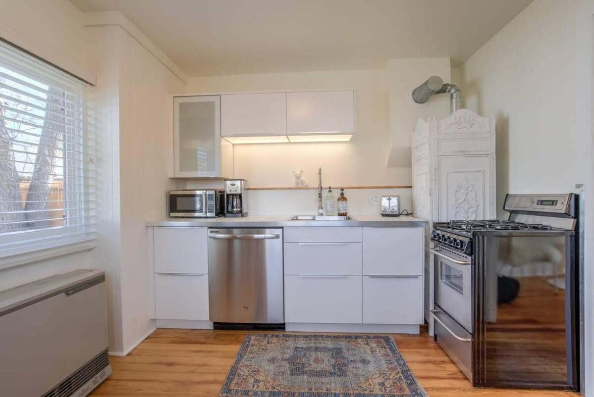 Vintage Tiny House Cute 1Bdrm Big Appeal Villa Colorado Springs Eksteriør bilde